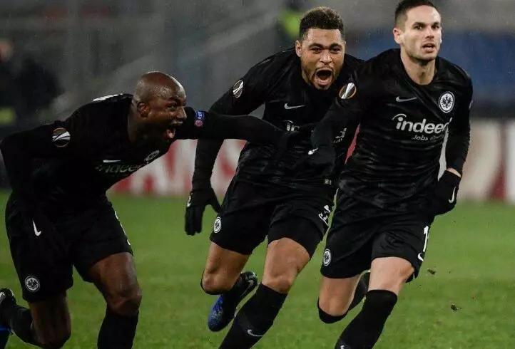  法兰克福新帅首秀惊艳，客场击败莱比锡  