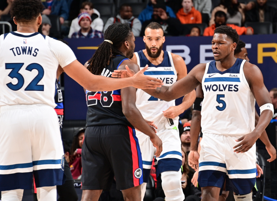  狼队锋线全面哑火，客场零封遭埃弗顿反击痛击落败而归